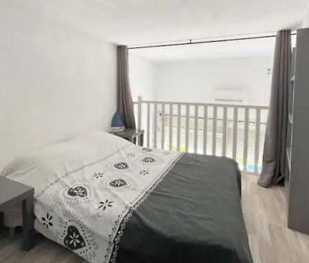 Agreable Maison Avec Terrasse Et Piscine Collective -6pq32 * Le Barcares