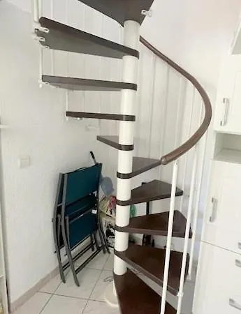Villa Agreable Maison Avec Terrasse Et Piscine Collective -6pq32 Le Barcarès